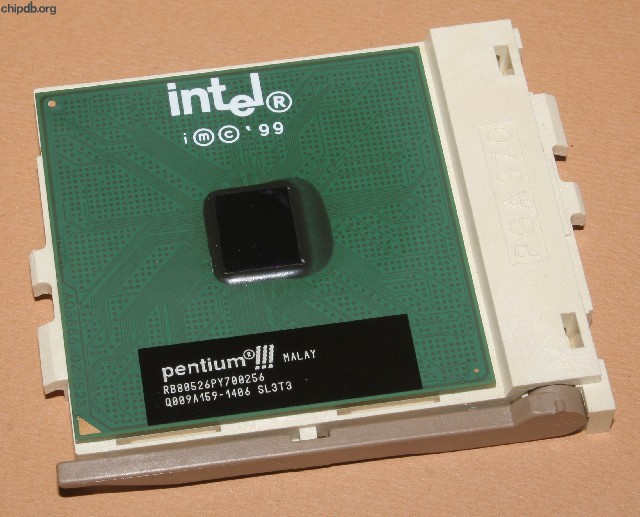 Intel Pentium III RB80526PY700256 SL3T3