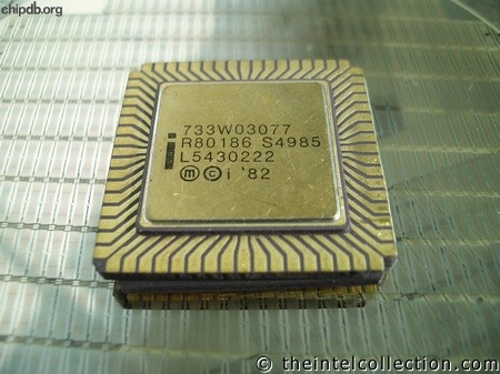 Intel R80186 print on gold 733W03077