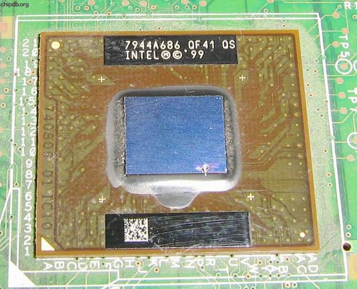 Intel Pentium III Mobile KC80526GY650256 QF41 QS