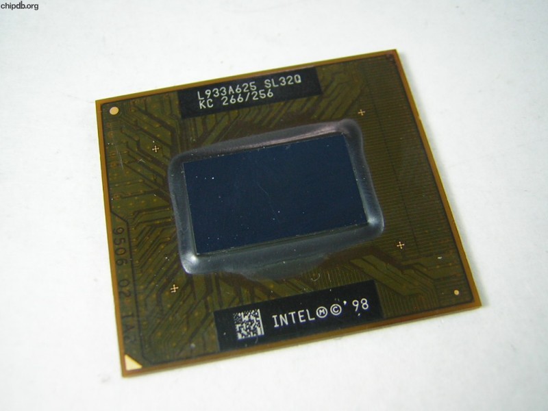 Intel Pentium II Mobile KC 266/256 SL32Q